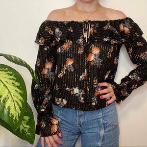 Black cute off the shoulder peasant top, XS